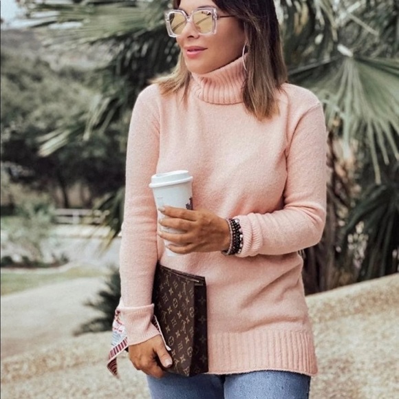 BLOGGERS FAVE BP Turtleneck Sweater
bp size Small - Picture 4 of 14